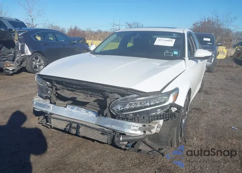 2018 Honda Accord Touring из США, поврежденный, VIN 1HGCV1F90JA013676